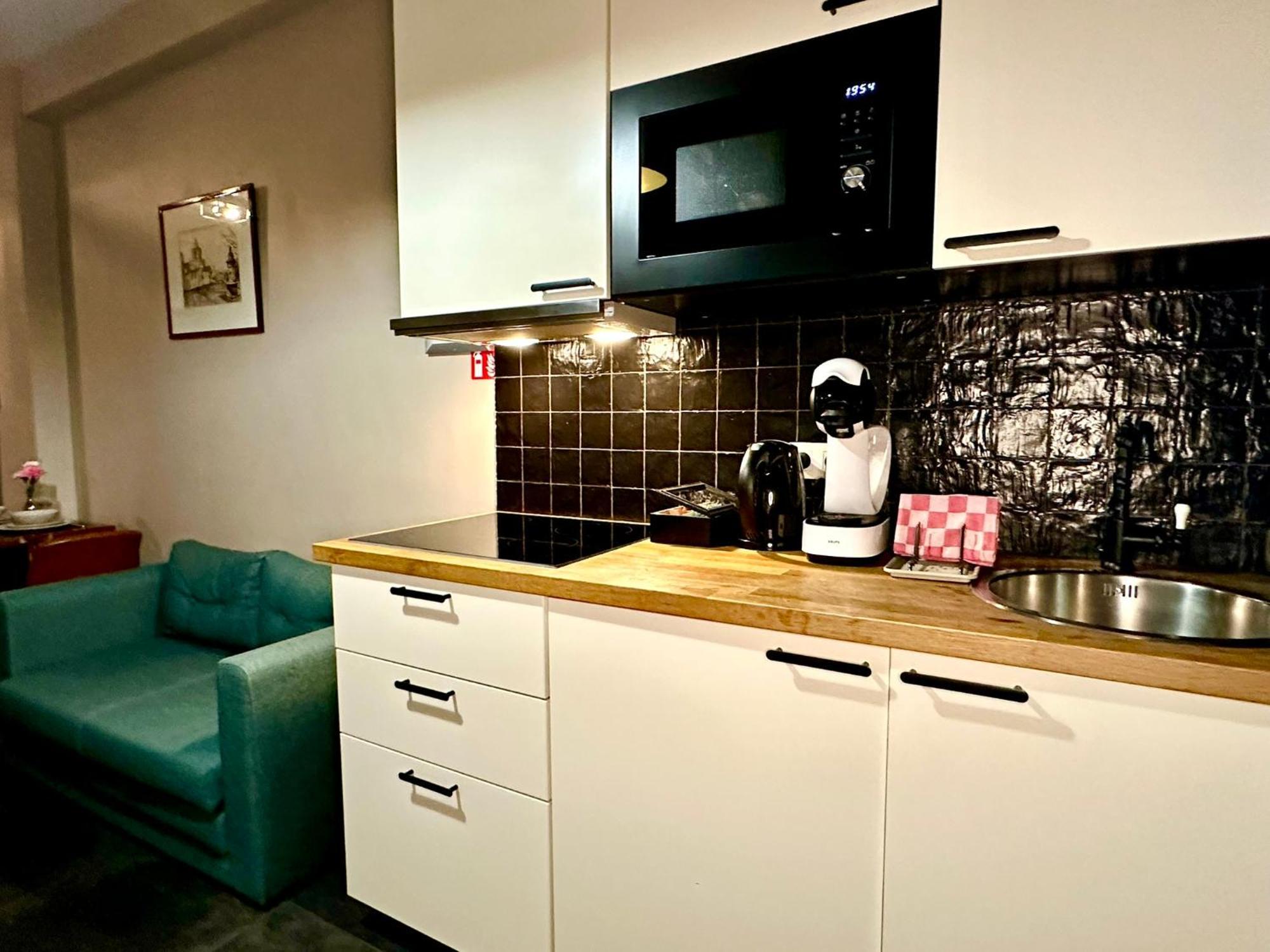 Luxury Suites Diamond By Rikas Hotels Anversa Esterno foto