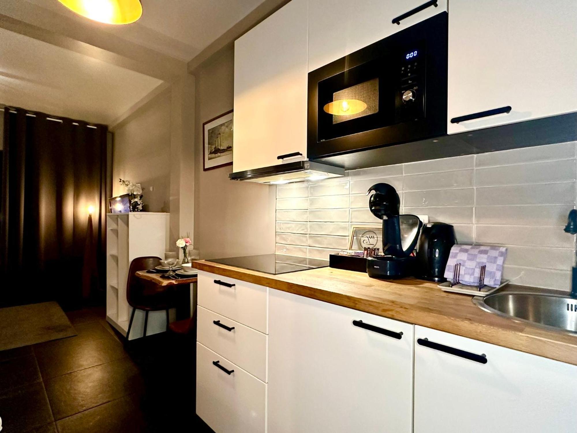 Luxury Suites Diamond By Rikas Hotels Anversa Esterno foto