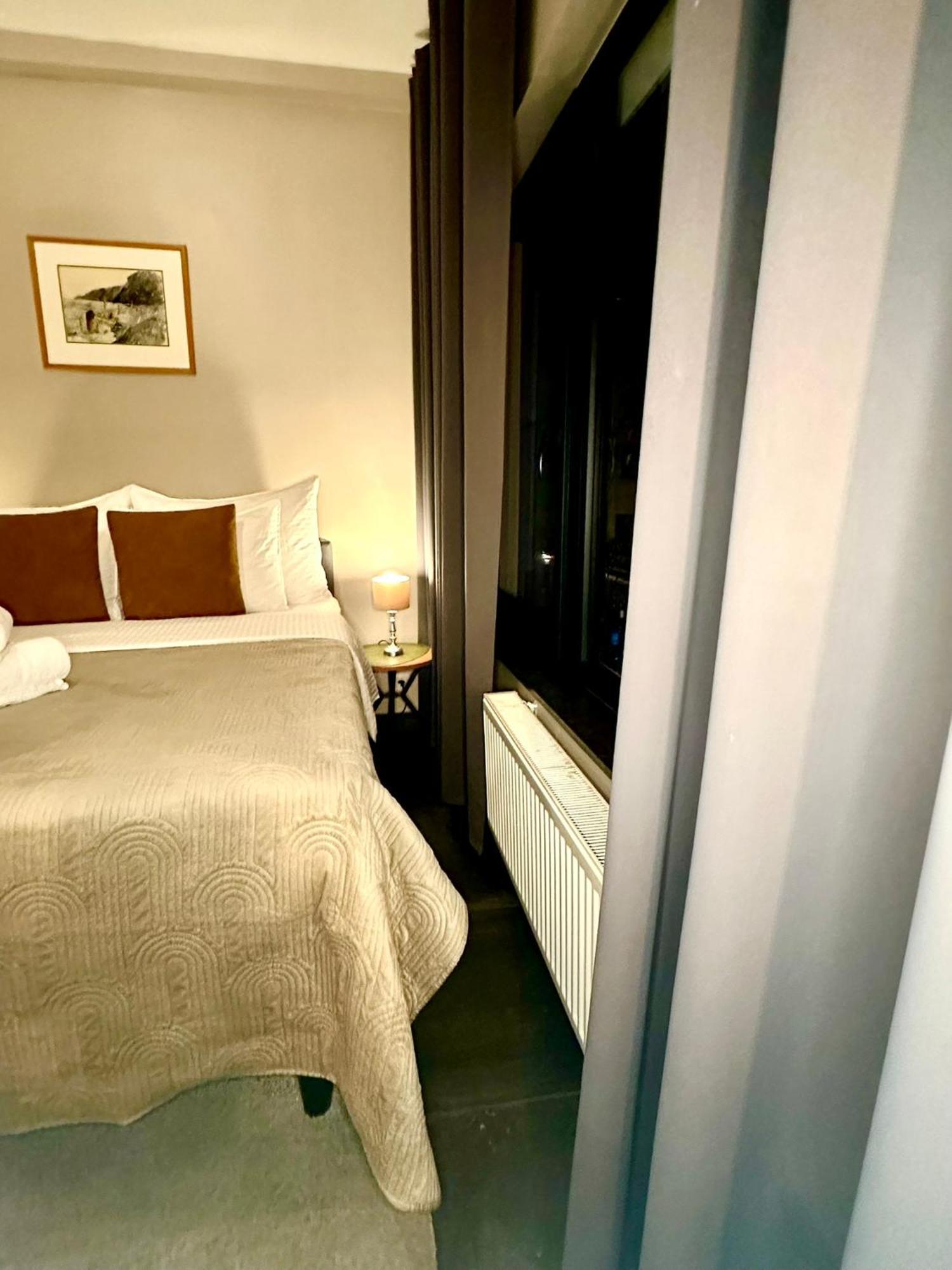 Luxury Suites Diamond By Rikas Hotels Anversa Esterno foto