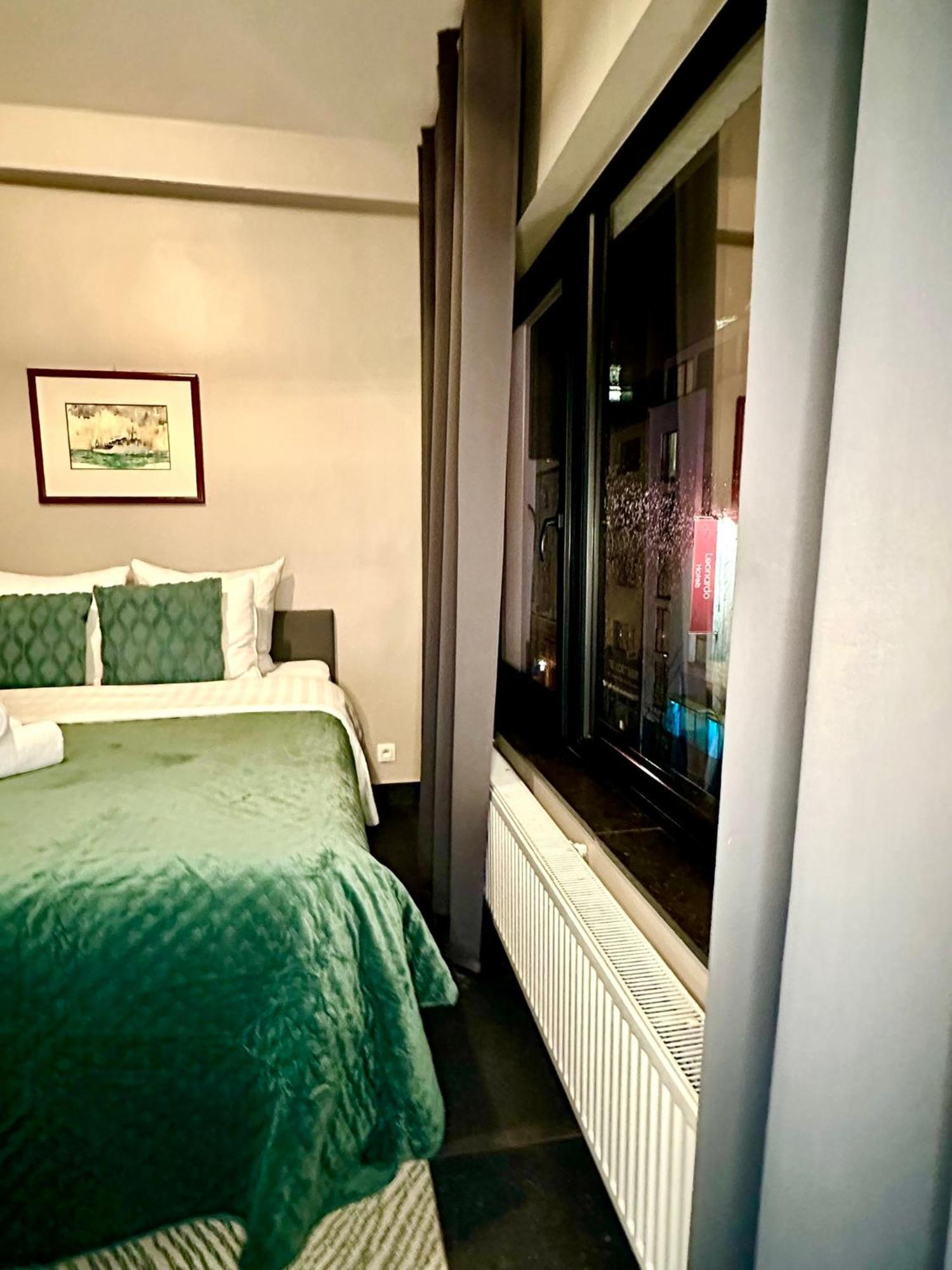 Luxury Suites Diamond By Rikas Hotels Anversa Esterno foto